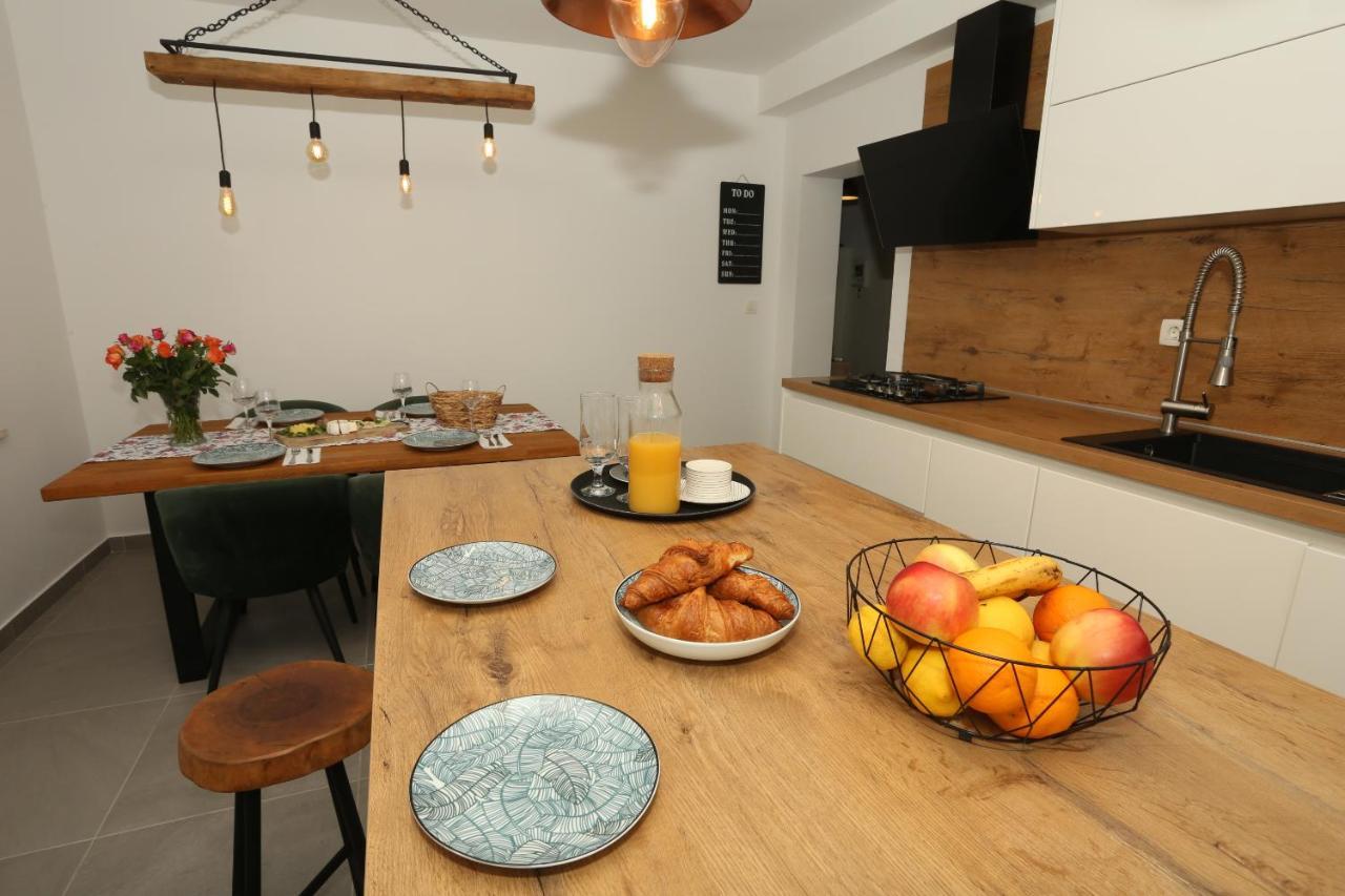 Apartman Luce Трогір Екстер'єр фото